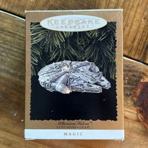 1996 Star Wars Millennium Falcon Hallmark Ornament